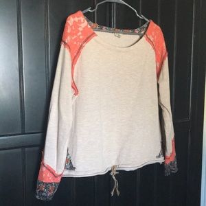 Gimmicks by BKE sweater! Super cute!